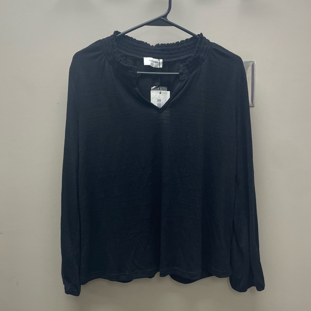 Black Long Sleeve V-Neck Top with Ruffle Trim - L Petite